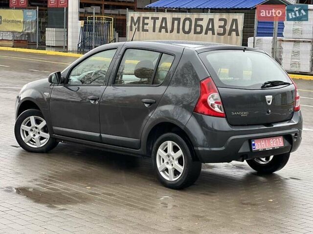Серый Дачия Сандеро, объемом двигателя 1.4 л и пробегом 140 тыс. км за 5500 $, фото 24 на Automoto.ua