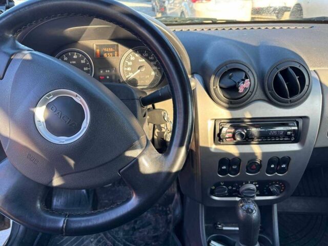 Сірий Дачія Sandero, об'ємом двигуна 1.2 л та пробігом 175 тис. км за 4490 $, фото 13 на Automoto.ua