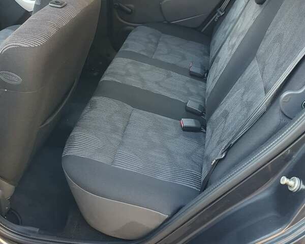 Сірий Дачія Sandero, об'ємом двигуна 1.6 л та пробігом 129 тис. км за 6150 $, фото 21 на Automoto.ua