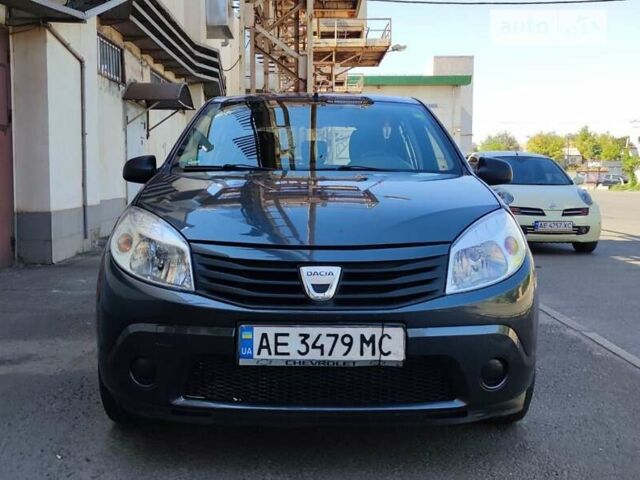 Серый Дачия Сандеро, объемом двигателя 1.15 л и пробегом 148 тыс. км за 4800 $, фото 1 на Automoto.ua
