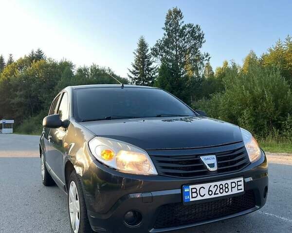 Серый Дачия Сандеро, объемом двигателя 1.2 л и пробегом 480 тыс. км за 2900 $, фото 3 на Automoto.ua
