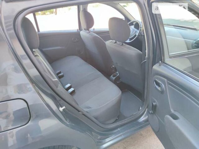 Серый Дачия Сандеро, объемом двигателя 1.15 л и пробегом 148 тыс. км за 4800 $, фото 10 на Automoto.ua