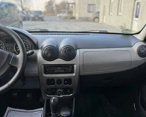 Серый Дачия Сандеро, объемом двигателя 1.4 л и пробегом 204 тыс. км за 4999 $, фото 95 на Automoto.ua