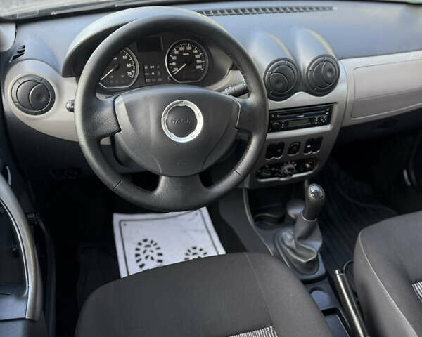 Серый Дачия Сандеро, объемом двигателя 1.4 л и пробегом 204 тыс. км за 4999 $, фото 102 на Automoto.ua