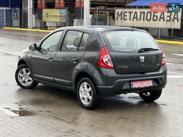 Серый Дачия Сандеро, объемом двигателя 1.4 л и пробегом 140 тыс. км за 5500 $, фото 25 на Automoto.ua