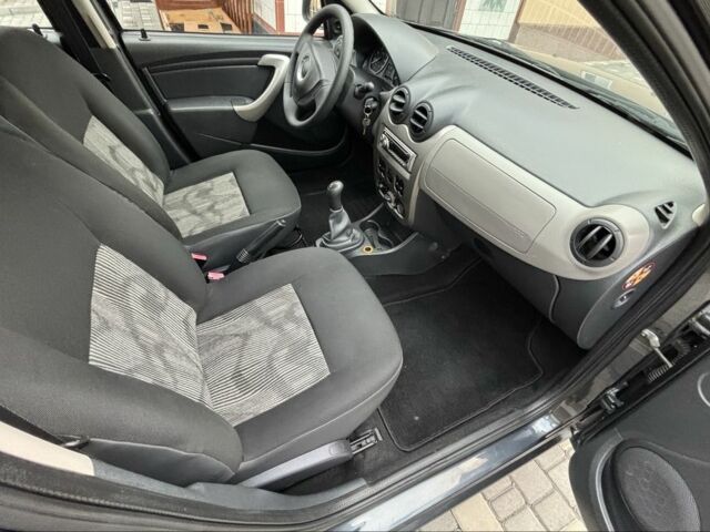 Серый Дачия Сандеро, объемом двигателя 1.2 л и пробегом 156 тыс. км за 4800 $, фото 14 на Automoto.ua