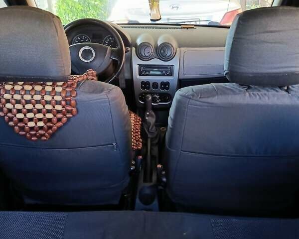 Серый Дачия Сандеро, объемом двигателя 1.15 л и пробегом 320 тыс. км за 3500 $, фото 4 на Automoto.ua