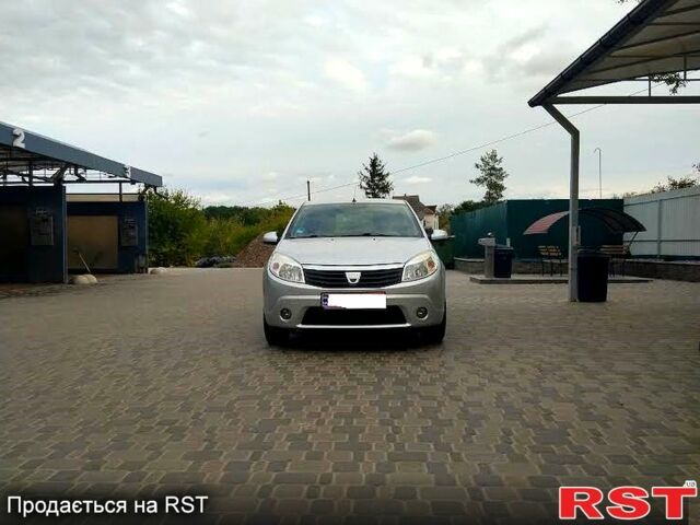 Сірий Дачія Sandero, об'ємом двигуна 1.4 л та пробігом 183 тис. км за 5300 $, фото 1 на Automoto.ua