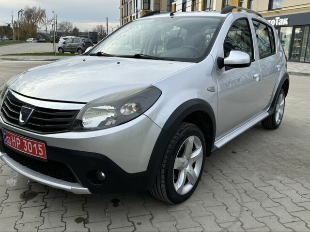 Серый Дачия Сандеро, объемом двигателя 1.6 л и пробегом 175 тыс. км за 6600 $, фото 5 на Automoto.ua