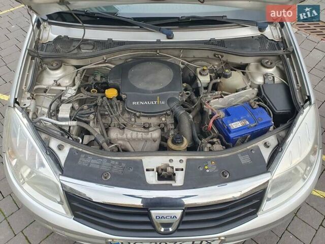 Серый Дачия Сандеро, объемом двигателя 1.4 л и пробегом 232 тыс. км за 4800 $, фото 17 на Automoto.ua