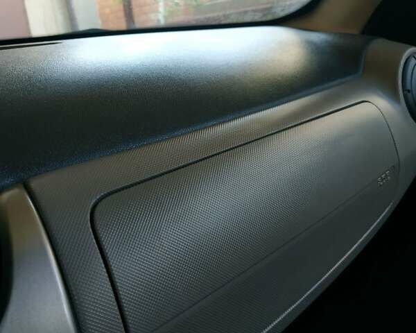 Сірий Дачія Sandero, об'ємом двигуна 1.15 л та пробігом 173 тис. км за 3700 $, фото 9 на Automoto.ua