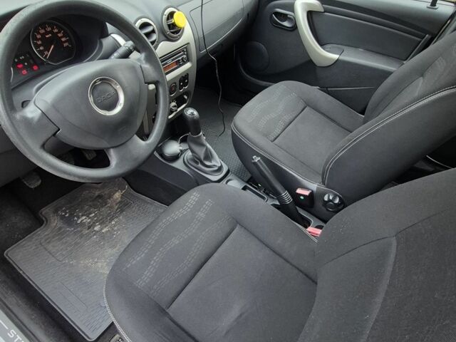 Сірий Дачія Sandero, об'ємом двигуна 1.6 л та пробігом 62 тис. км за 7500 $, фото 7 на Automoto.ua