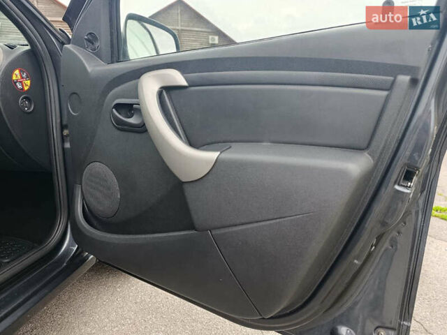 Серый Дачия Сандеро, объемом двигателя 1.2 л и пробегом 148 тыс. км за 4850 $, фото 18 на Automoto.ua