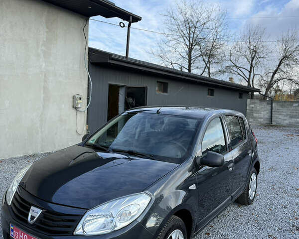 Серый Дачия Сандеро, объемом двигателя 1.4 л и пробегом 204 тыс. км за 4999 $, фото 6 на Automoto.ua