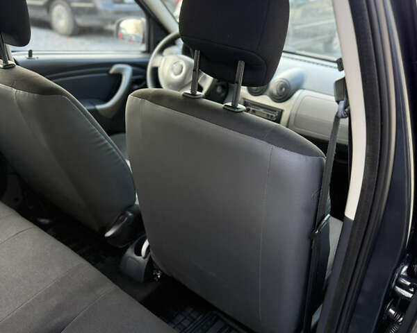 Серый Дачия Сандеро, объемом двигателя 1.4 л и пробегом 204 тыс. км за 4999 $, фото 91 на Automoto.ua