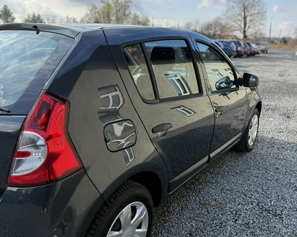 Серый Дачия Сандеро, объемом двигателя 1.4 л и пробегом 204 тыс. км за 4999 $, фото 34 на Automoto.ua