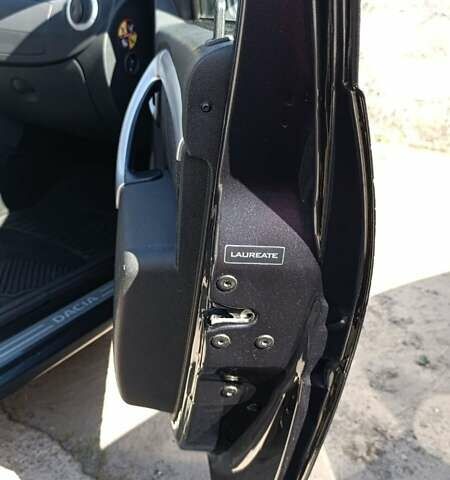 Серый Дачия Сандеро, объемом двигателя 1.6 л и пробегом 133 тыс. км за 5700 $, фото 25 на Automoto.ua