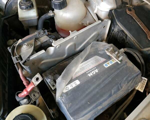 Сірий Дачія Sandero, об'ємом двигуна 1.15 л та пробігом 173 тис. км за 3700 $, фото 28 на Automoto.ua