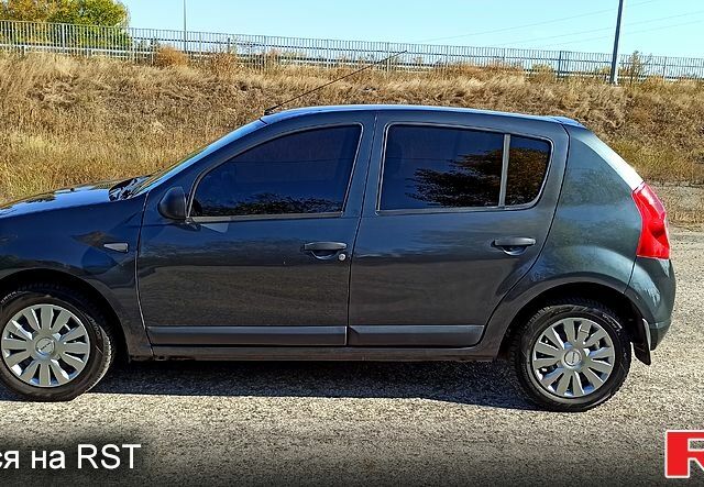 Серый Дачия Сандеро, объемом двигателя 1.1 л и пробегом 248 тыс. км за 4100 $, фото 2 на Automoto.ua