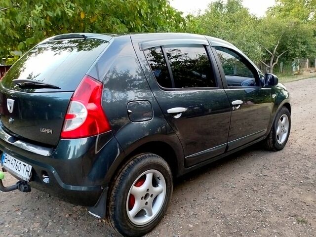 Серый Дачия Сандеро, объемом двигателя 1.6 л и пробегом 120 тыс. км за 4500 $, фото 11 на Automoto.ua