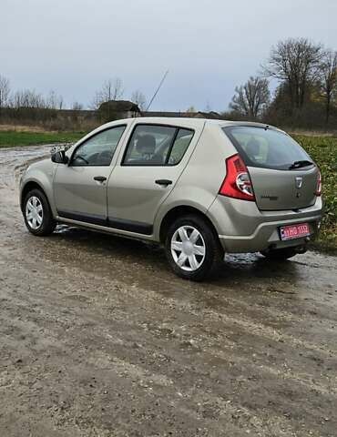 Сірий Дачія Sandero, об'ємом двигуна 1.39 л та пробігом 205 тис. км за 4300 $, фото 5 на Automoto.ua