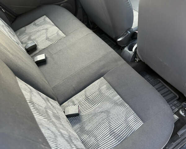 Серый Дачия Сандеро, объемом двигателя 1.4 л и пробегом 204 тыс. км за 4999 $, фото 98 на Automoto.ua