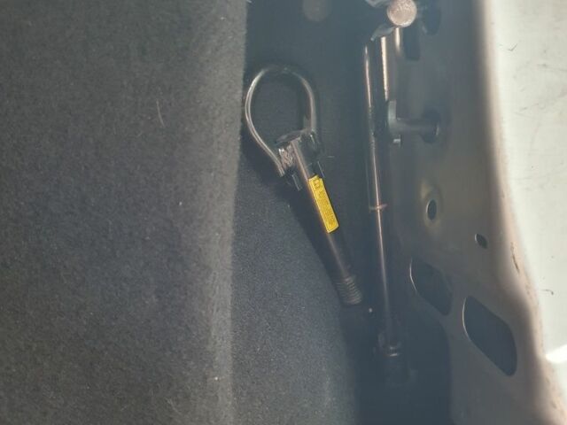 Серый Дачия Сандеро, объемом двигателя 1.4 л и пробегом 232 тыс. км за 4800 $, фото 18 на Automoto.ua