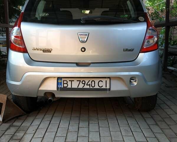 Сірий Дачія Sandero, об'ємом двигуна 1.15 л та пробігом 173 тис. км за 3700 $, фото 10 на Automoto.ua