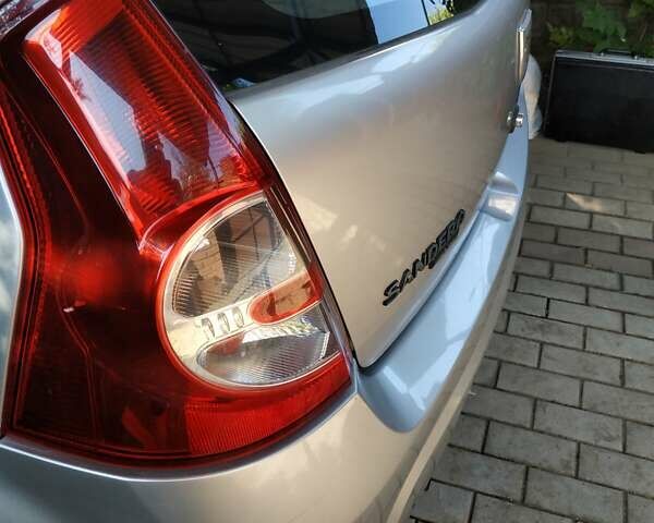 Сірий Дачія Sandero, об'ємом двигуна 1.15 л та пробігом 173 тис. км за 3700 $, фото 22 на Automoto.ua