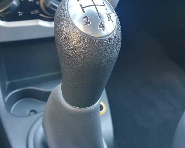 Сірий Дачія Sandero, об'ємом двигуна 1.6 л та пробігом 129 тис. км за 6150 $, фото 42 на Automoto.ua