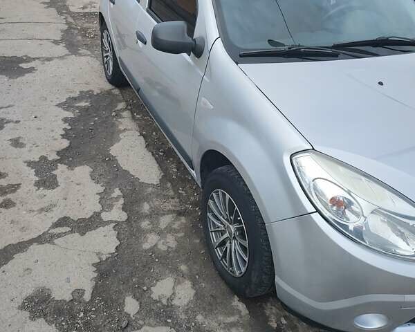 Сірий Дачія Sandero, об'ємом двигуна 1.39 л та пробігом 240 тис. км за 5200 $, фото 6 на Automoto.ua