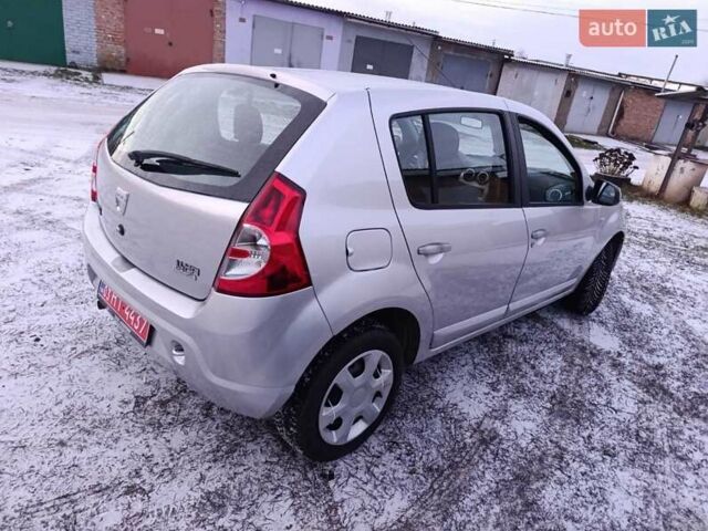 Серый Дачия Сандеро, объемом двигателя 1.4 л и пробегом 92 тыс. км за 4750 $, фото 3 на Automoto.ua