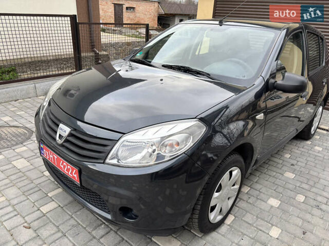Сірий Дачія Sandero, об'ємом двигуна 1.2 л та пробігом 156 тис. км за 4800 $, фото 1 на Automoto.ua