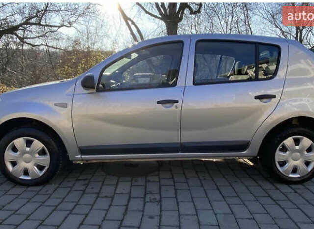 Сірий Дачія Sandero, об'ємом двигуна 1.15 л та пробігом 280 тис. км за 3200 $, фото 2 на Automoto.ua
