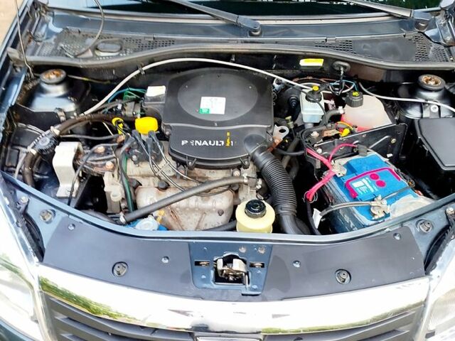 Серый Дачия Сандеро, объемом двигателя 1.6 л и пробегом 120 тыс. км за 4500 $, фото 2 на Automoto.ua