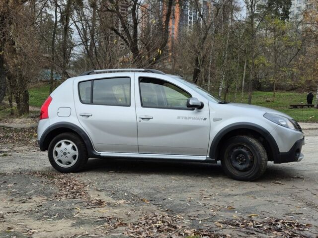 Сірий Дачія Sandero, об'ємом двигуна 1.6 л та пробігом 62 тис. км за 7500 $, фото 2 на Automoto.ua