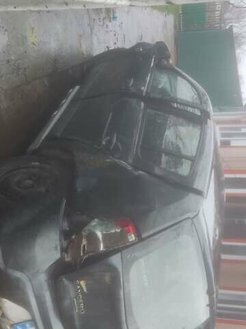 Серый Дачия Сандеро, объемом двигателя 1.39 л и пробегом 250 тыс. км за 1500 $, фото 2 на Automoto.ua