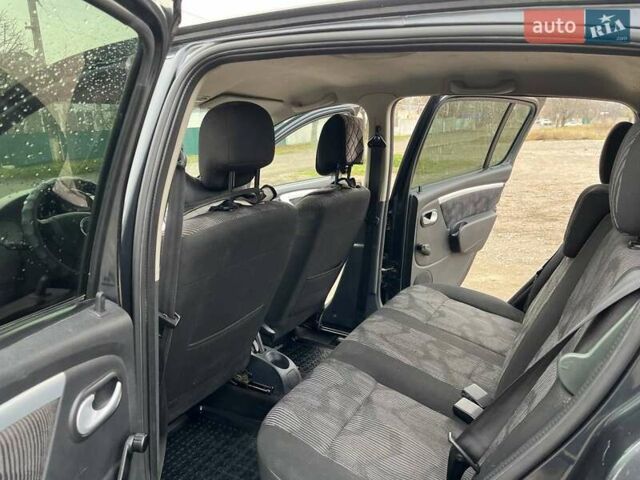 Сірий Дачія Sandero, об'ємом двигуна 1.4 л та пробігом 193 тис. км за 4200 $, фото 6 на Automoto.ua
