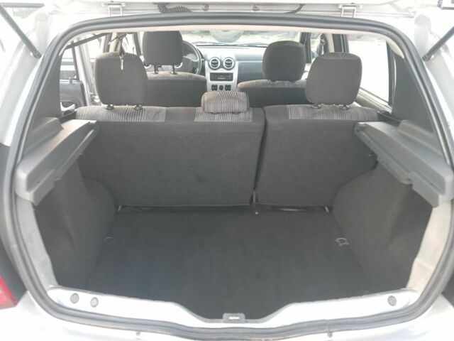 Серый Дачия Сандеро, объемом двигателя 1.4 л и пробегом 185 тыс. км за 5100 $, фото 4 на Automoto.ua