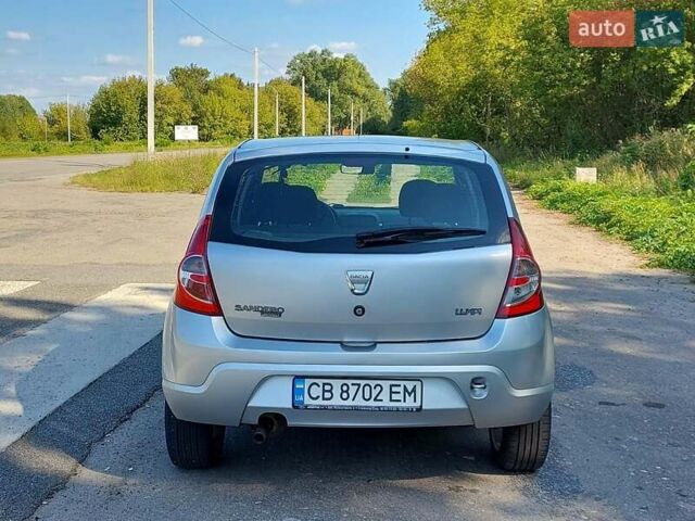 Сірий Дачія Sandero, об'ємом двигуна 1.39 л та пробігом 227 тис. км за 4600 $, фото 4 на Automoto.ua