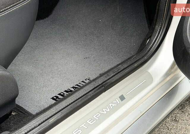 Серый Дачия Сандеро, объемом двигателя 1.46 л и пробегом 141 тыс. км за 5800 $, фото 22 на Automoto.ua