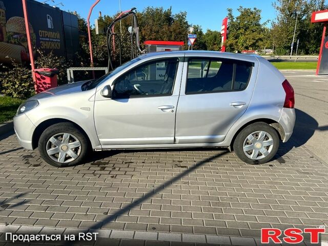 Серый Дачия Сандеро, объемом двигателя 1.1 л и пробегом 171 тыс. км за 3700 $, фото 2 на Automoto.ua