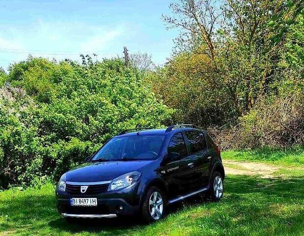 Серый Дачия Сандеро, объемом двигателя 1.6 л и пробегом 176 тыс. км за 6800 $, фото 5 на Automoto.ua