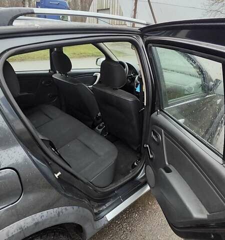 Сірий Дачія Sandero, об'ємом двигуна 1.6 л та пробігом 300 тис. км за 5500 $, фото 15 на Automoto.ua