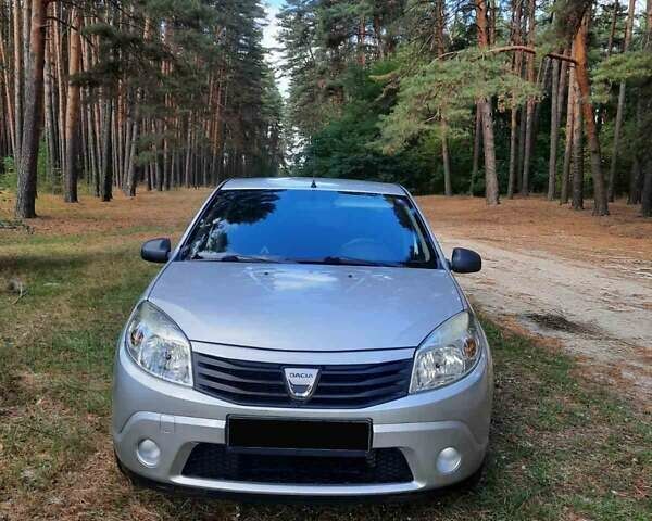 Серый Дачия Сандеро, объемом двигателя 1.2 л и пробегом 98 тыс. км за 5600 $, фото 6 на Automoto.ua