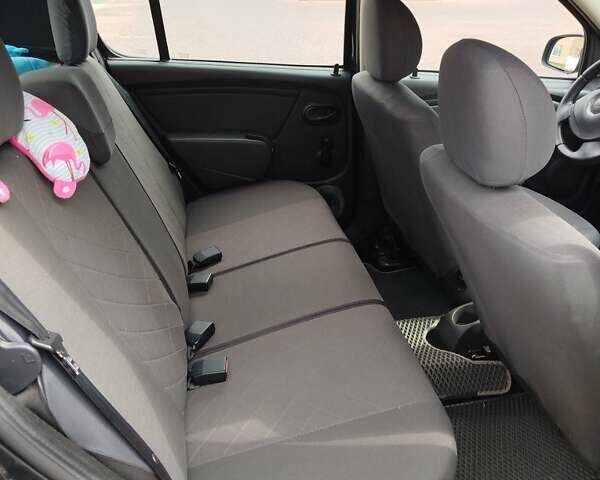 Сірий Дачія Sandero, об'ємом двигуна 1.6 л та пробігом 160 тис. км за 6600 $, фото 5 на Automoto.ua