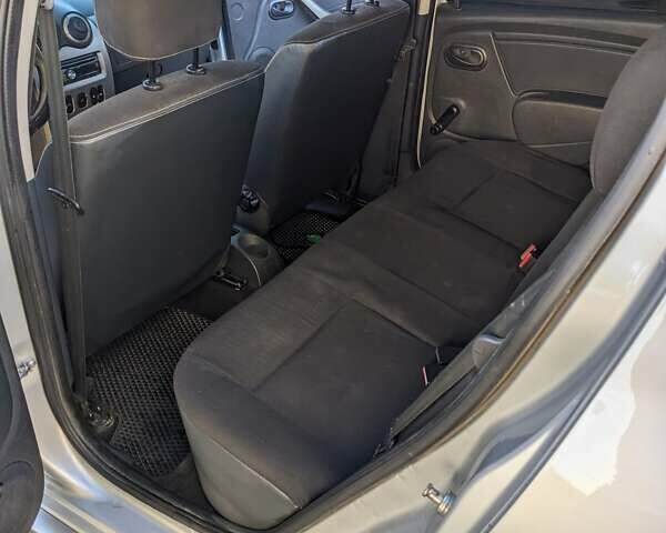 Серый Дачия Сандеро, объемом двигателя 1.46 л и пробегом 268 тыс. км за 5899 $, фото 25 на Automoto.ua