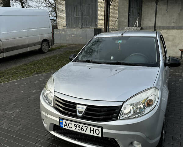 Серый Дачия Сандеро, объемом двигателя 1.2 л и пробегом 100 тыс. км за 4650 $, фото 1 на Automoto.ua