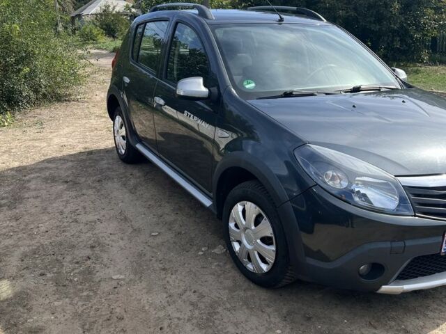 Сірий Дачія Sandero, об'ємом двигуна 1.6 л та пробігом 131 тис. км за 6400 $, фото 2 на Automoto.ua