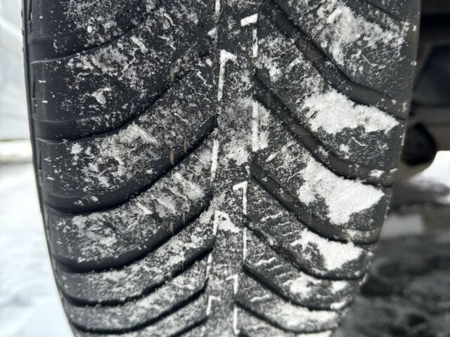 Сірий Дачія Sandero, об'ємом двигуна 1.4 л та пробігом 185 тис. км за 4999 $, фото 8 на Automoto.ua